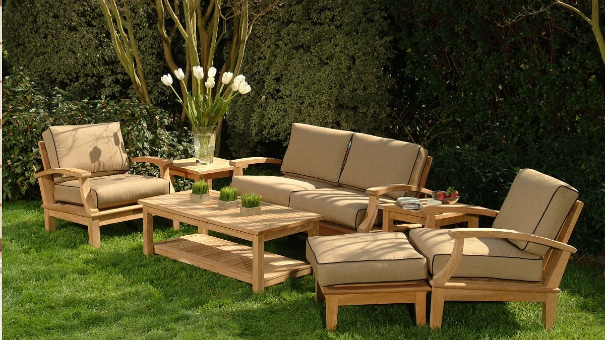 Outdoor Furniture 